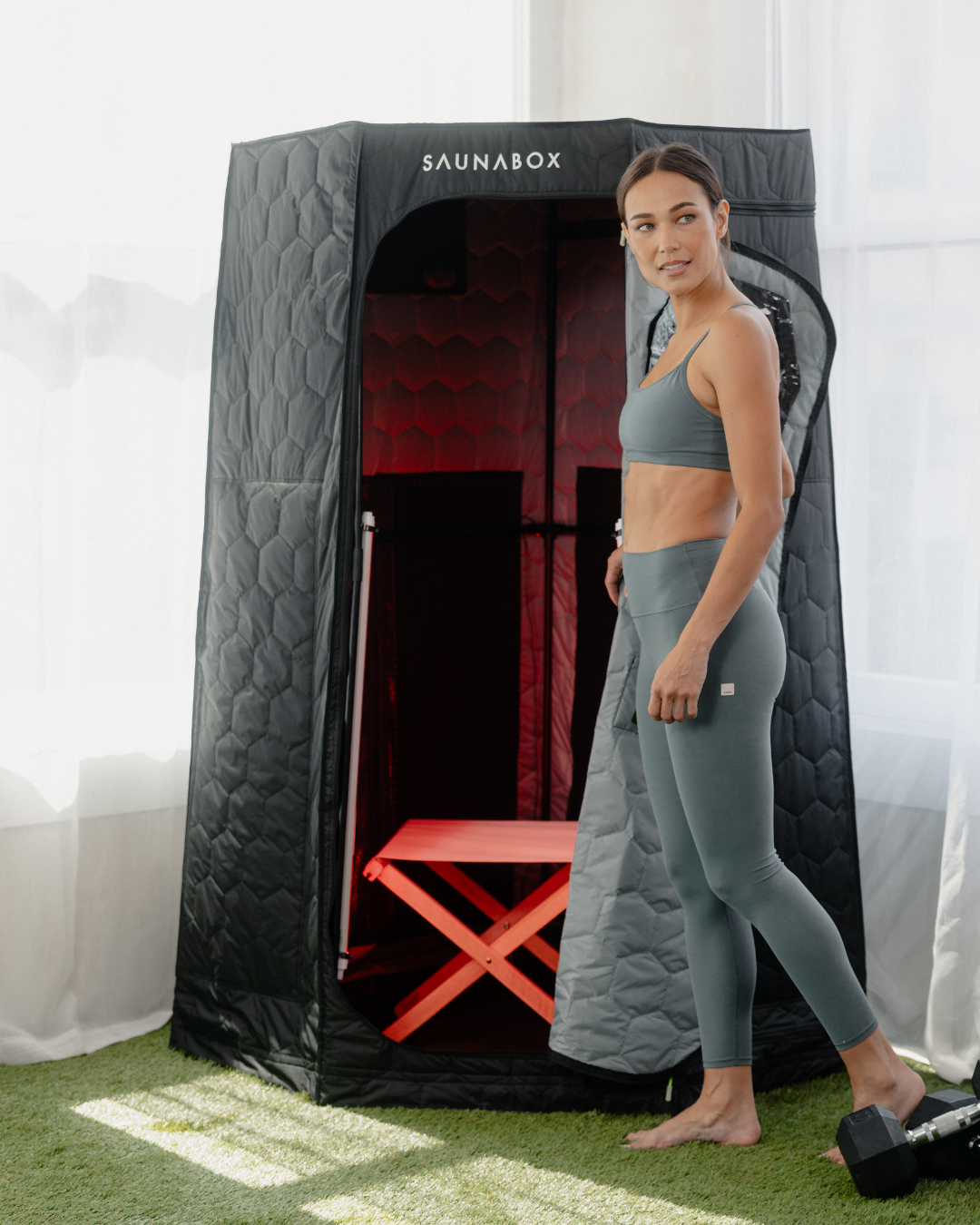SaunaBox® Pulse: Sauna infrarroja con terapia de luz roja
