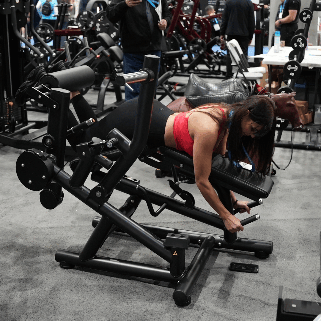 Pro Strength Leg Extension / Prone Leg Curl Combo - Muscle D Fitness - Plate Loaded Quad & Hamstring Machine - Grit Grind Strength
