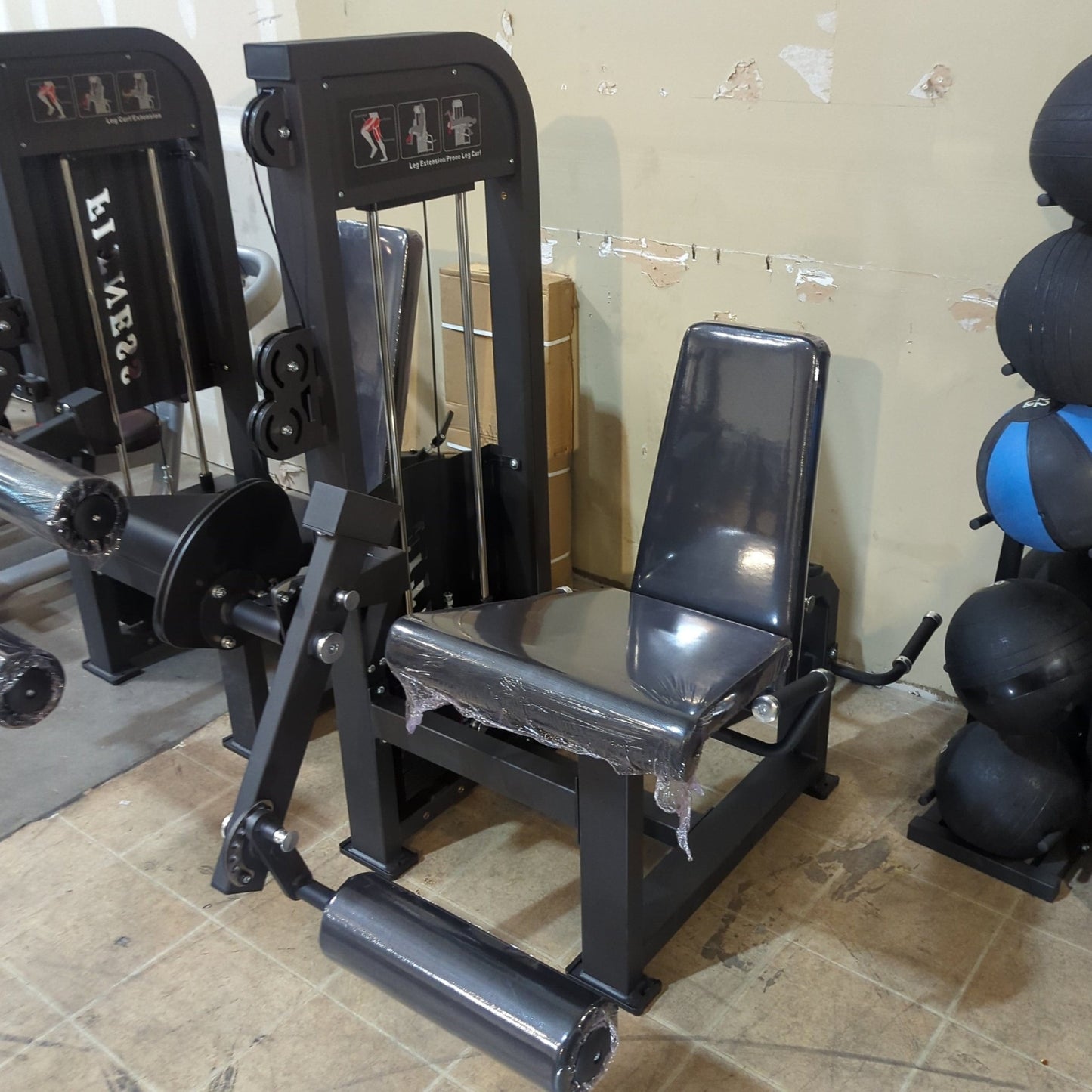 SFE Commercial Leg Extension Prone Leg Curl Combo w/250lb weight stack (New) - Grit Grind Strength
