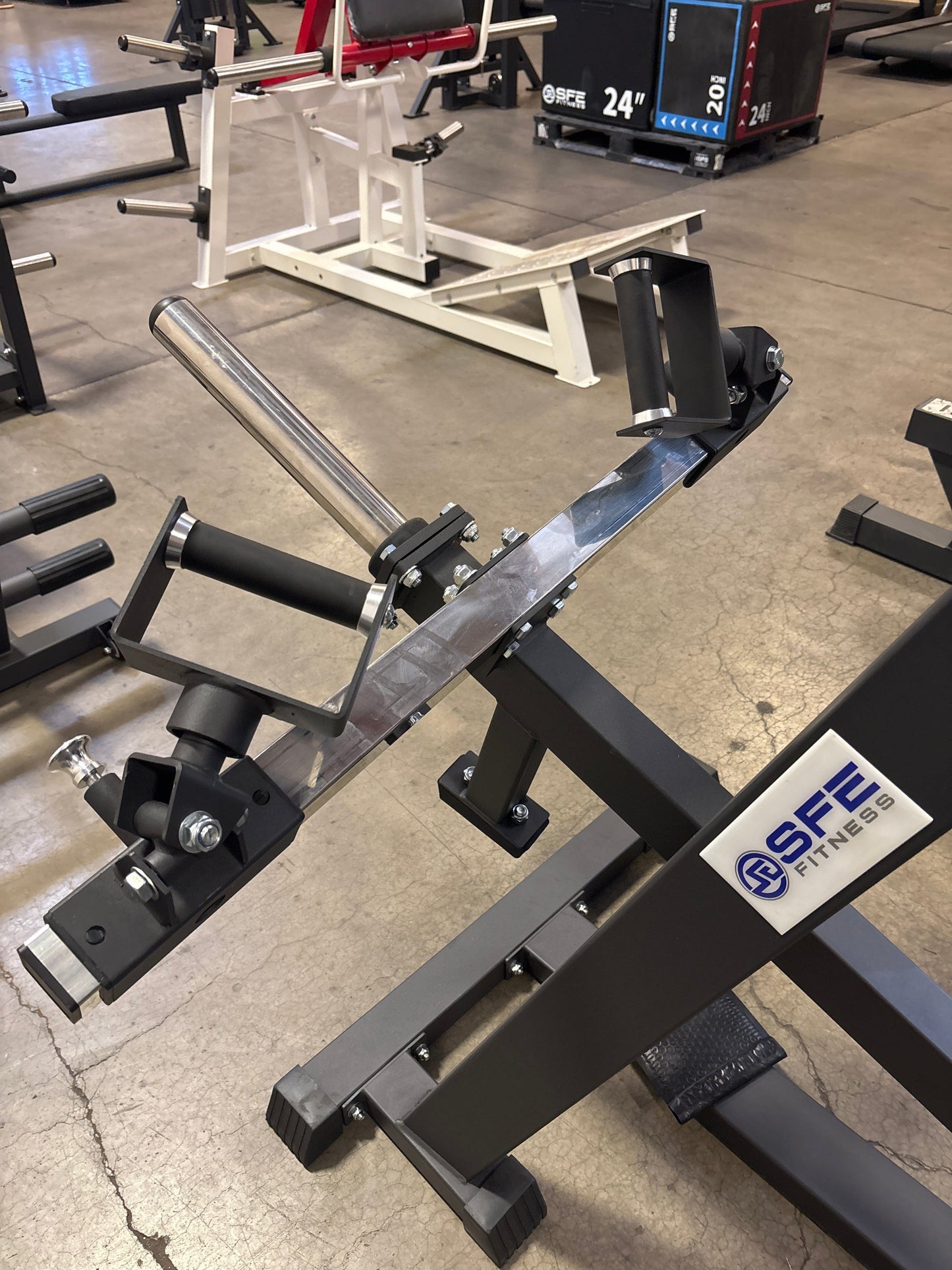 Sports & Fitness Exchange Plate Loaded Machine SFE Adjustable Standing T-Bar Row (New)