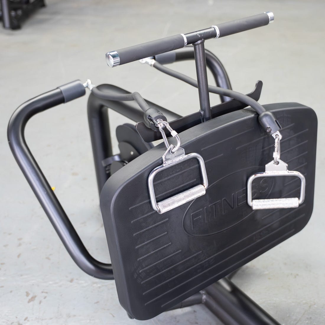 Vogue Diverging Low Row - Seated - Pin Selectorized - Lats Delts Rhomboids Traps Workout - Grit Grind Strength