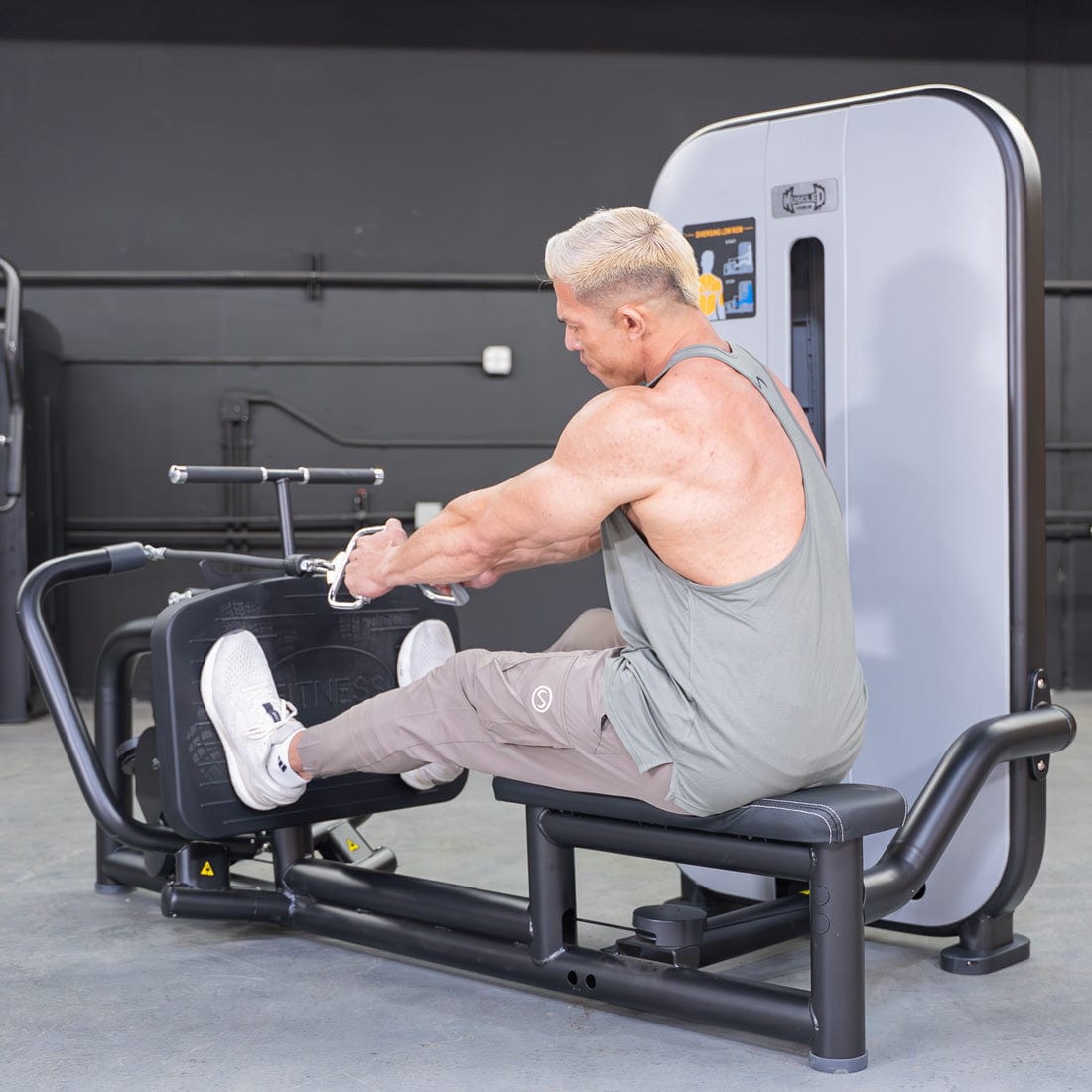 Vogue Diverging Low Row - Seated - Pin Selectorized - Lats Delts Rhomboids Traps Workout - Grit Grind Strength