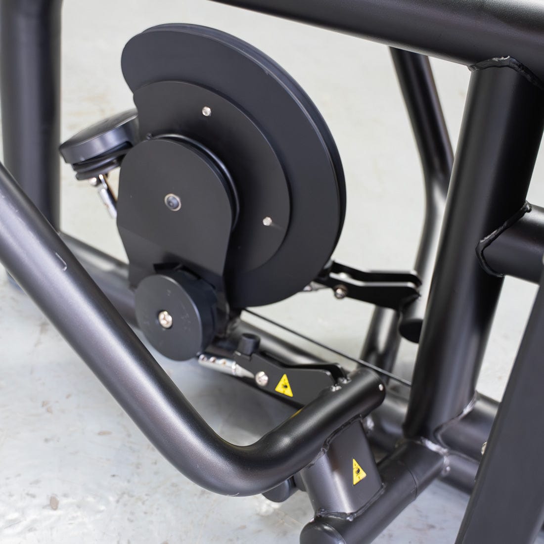 Vogue Diverging Low Row - Seated - Pin Selectorized - Lats Delts Rhomboids Traps Workout - Grit Grind Strength