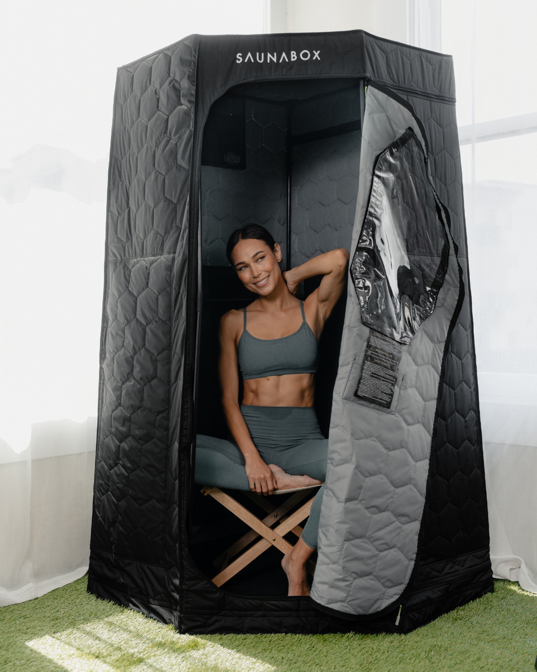 SaunaBox® Pulse: Sauna infrarroja con terapia de luz roja