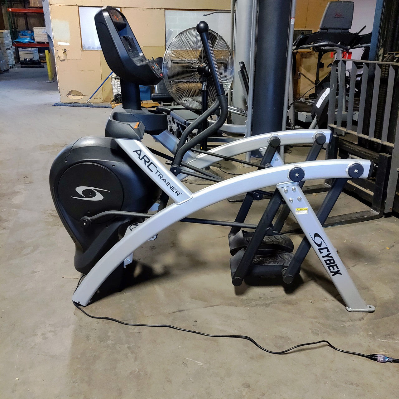 Cybex 525AT Arc Trainer Crosstrainer - Grit Grind Strength
