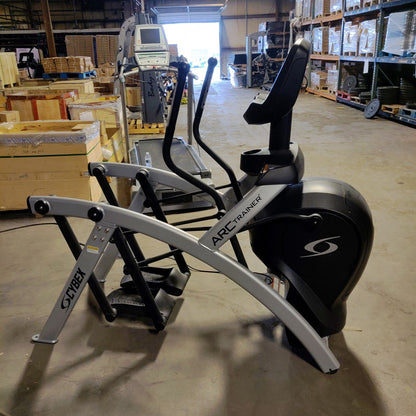 Cybex 525AT Arc Trainer Crosstrainer - Grit Grind Strength