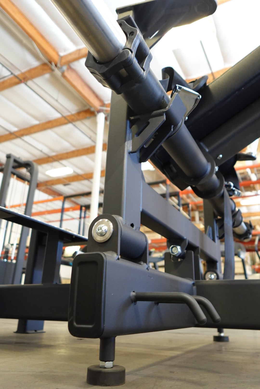 Máquina de empuje de cadera con placa SFE Commercial (nueva)