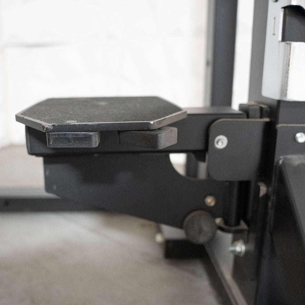 Deluxe Half Rack - Muscle D Fitness - Heavy Duty - Adjustable Safety Bars - Pull Up - Vertical Olympic Bar Storage - Grit Grind Strength