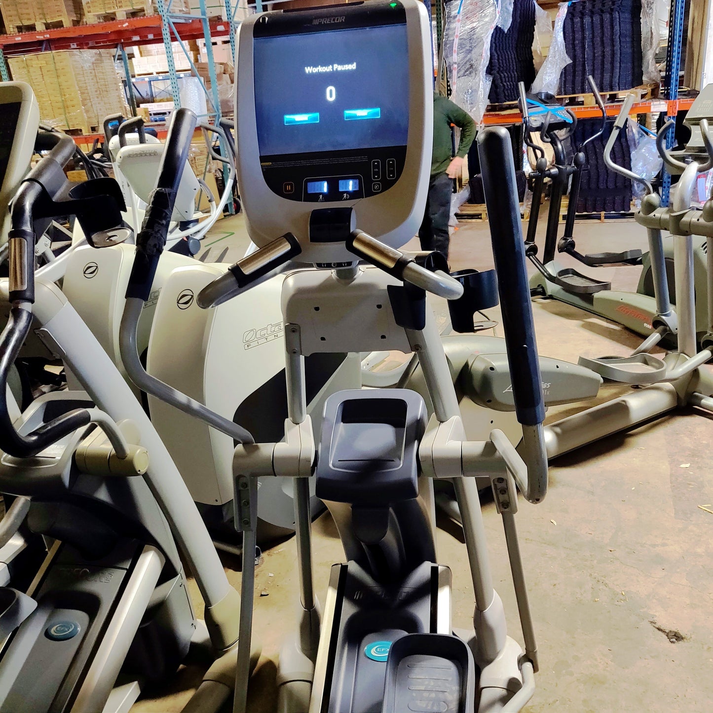 Precor EFX 885 Elliptical Crosstrainer w/ p80 Console - Grit Grind Strength