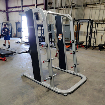 Nautilus Smith Machine Mint Condition - Grit Grind Strength
