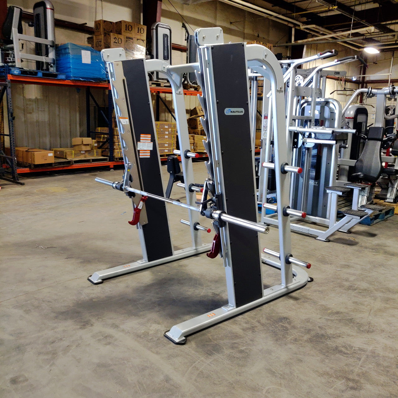 Nautilus Smith Machine Mint Condition - Grit Grind Strength
