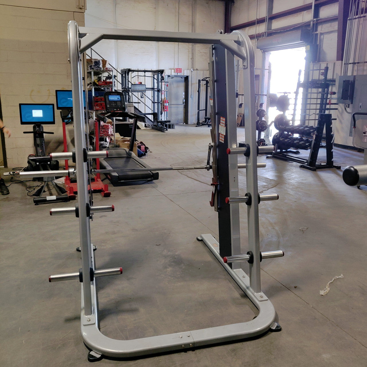 Nautilus Smith Machine Mint Condition - Grit Grind Strength