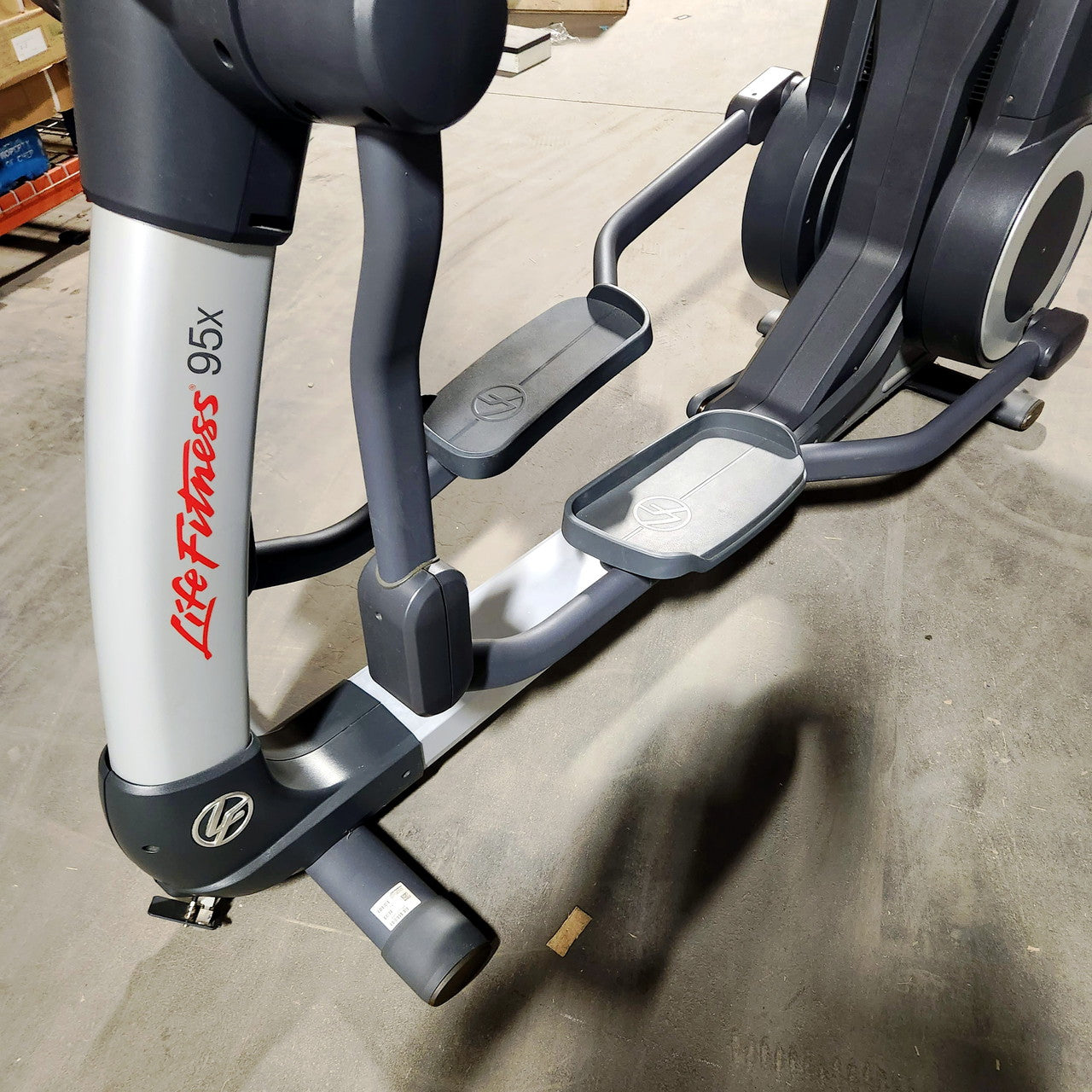 Refurbished Life Fitness 95X Elliptical with Engage Console - Grit Grind Strength
