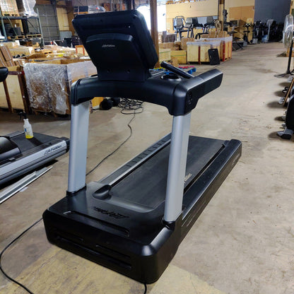 Refurbished Life Fitness Treadmill Integrity Series - Grit Grind Strength