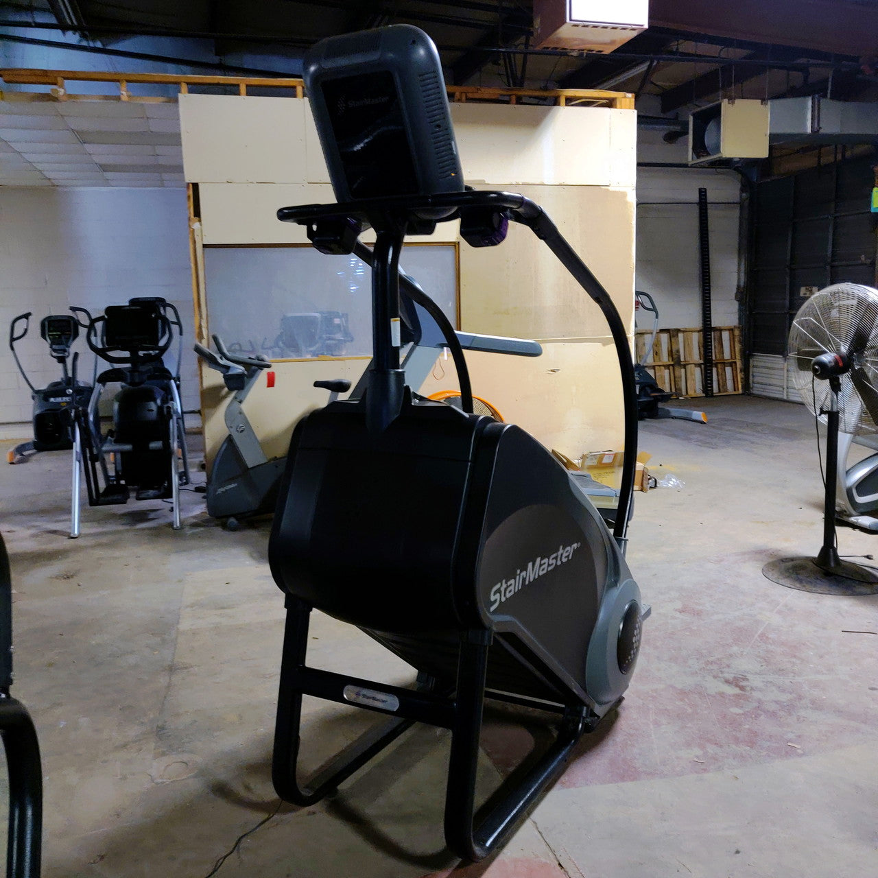 Stairmaster Gauntlet 8 Series Stairclimber Stairstepper Commercial Grade - Grit Grind Strength