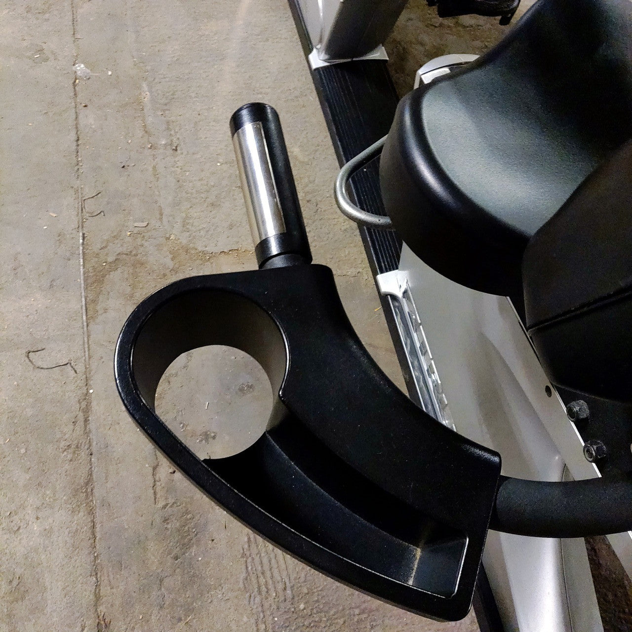 TRUE Recumbent Bike CS 8.0 - Grit Grind Strength