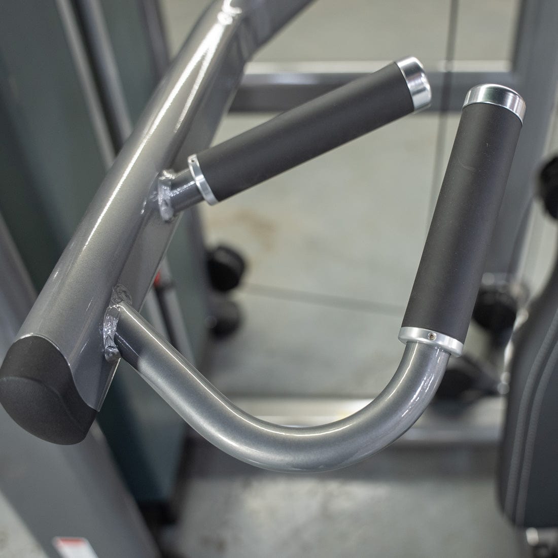 Elite Plus Shoulder Press | Isolateral Gym Equipment | Muscle D - Grit Grind Strength