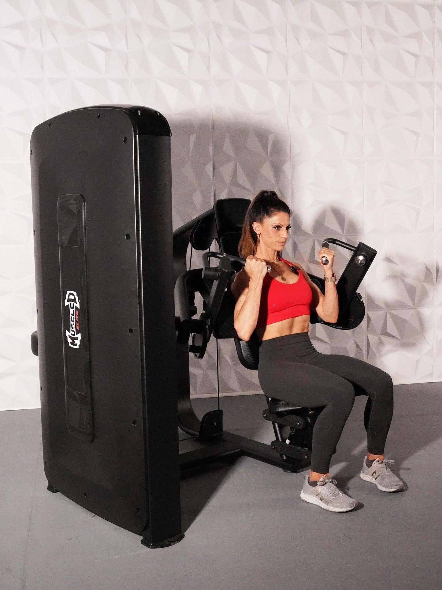 Muscle D Fitness Elite Selectorized Biceps Curl - Commercial Grade_optimized. - Grit Grind Strength