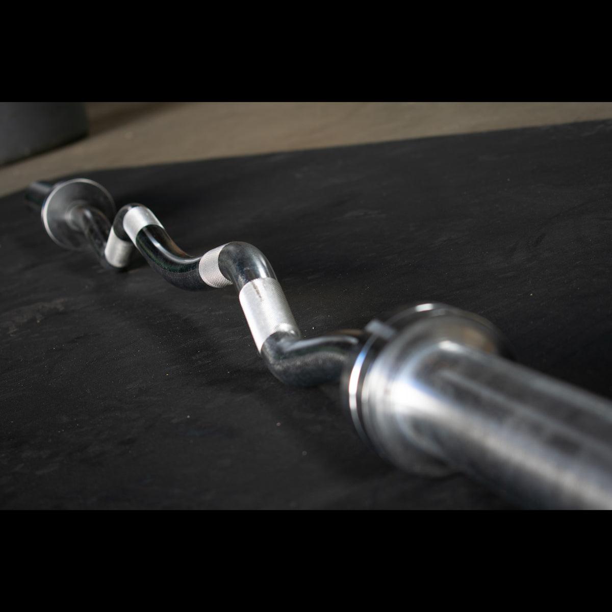 Muscle D Fitness 5' Hard Chrome Curl Bar - Muscle D Fitness - Ergonomic Angle for Arm Training