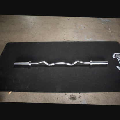Muscle D Fitness 5' Hard Chrome Curl Bar - Muscle D Fitness - Ergonomic Angle for Arm Training