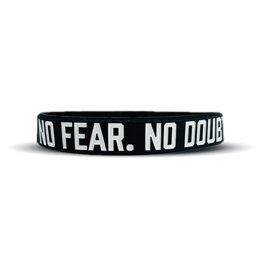NO FEAR. NO DOUBT. NO WEAKNESS. Wristband - Grit Grind Strength