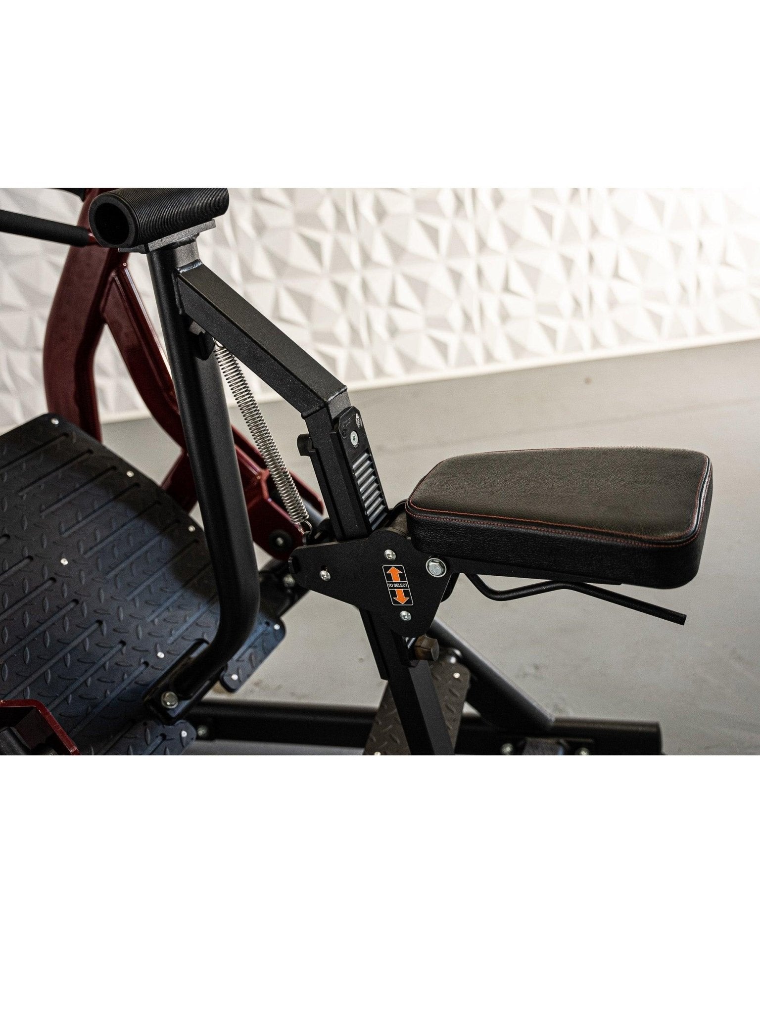 Pro Strength Seated Row - Muscle D Fitness - Commercial Grade - Plate Loaded - Iso - Lateral Training - Grit Grind Strength