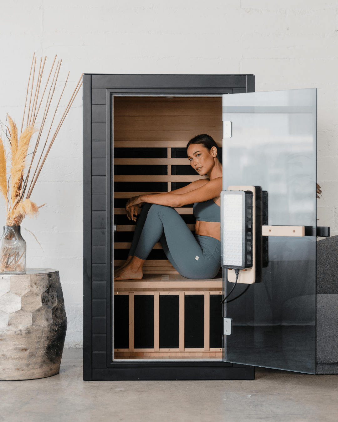 SAUNABOX SaunaBox® Solara: Full Spectrum Infrared Sauna