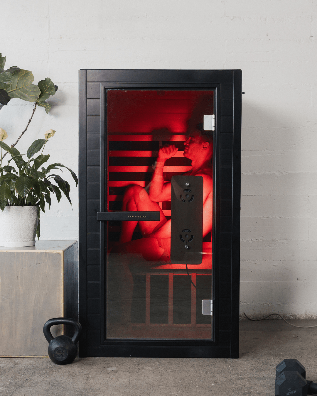 SAUNABOX SaunaBox® Solara: Full Spectrum Infrared Sauna