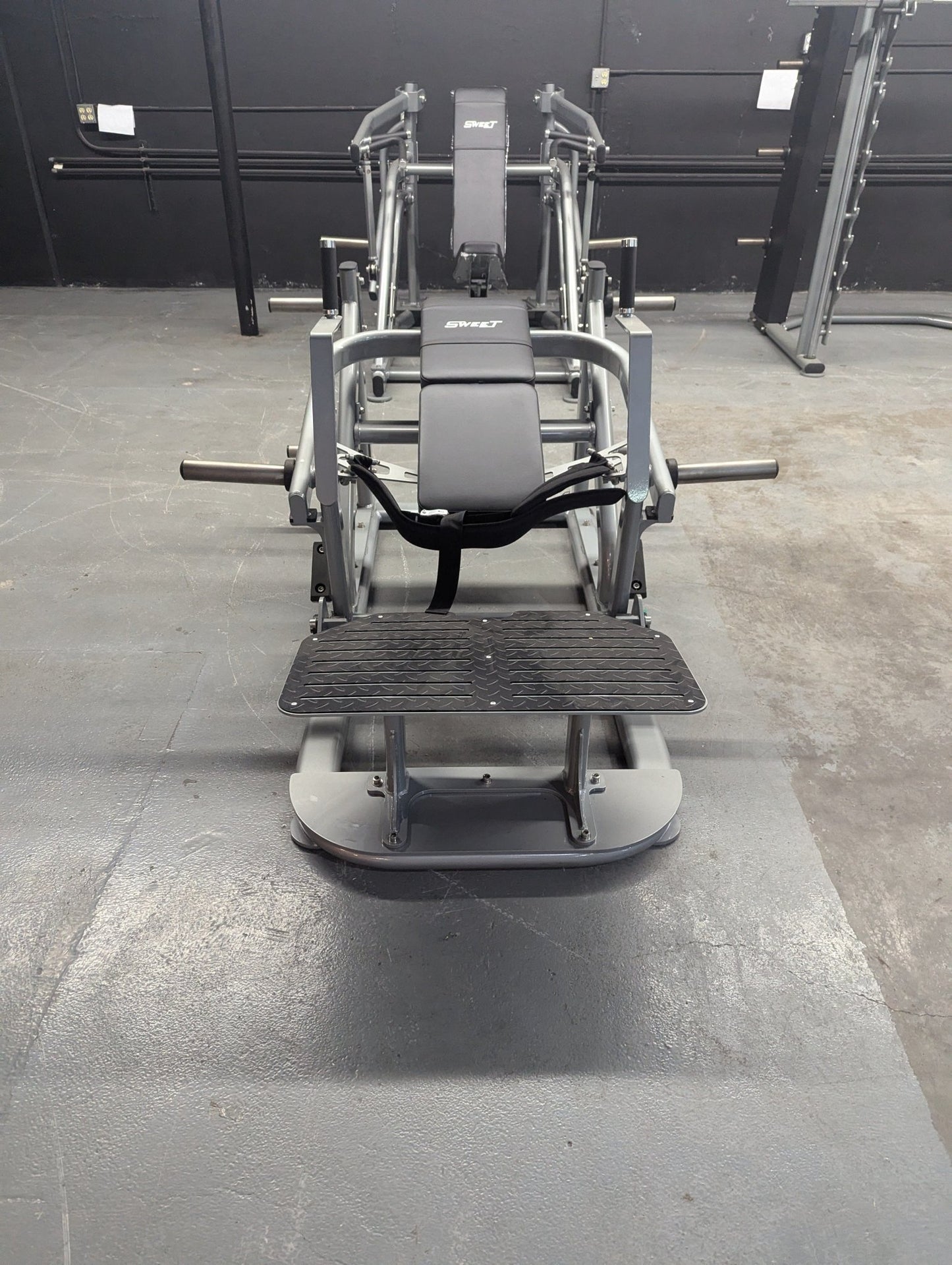 Sweet Hip Thruster / Glute Drive - Black/Silver - Grit Grind Strength