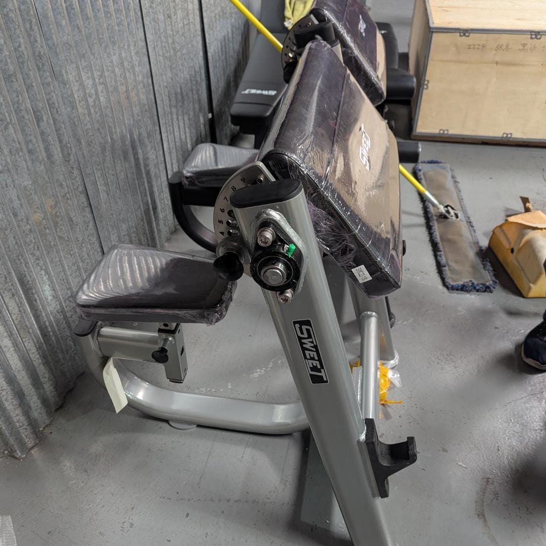 Sweet Preacher Curl Bench - Grit Grind Strength