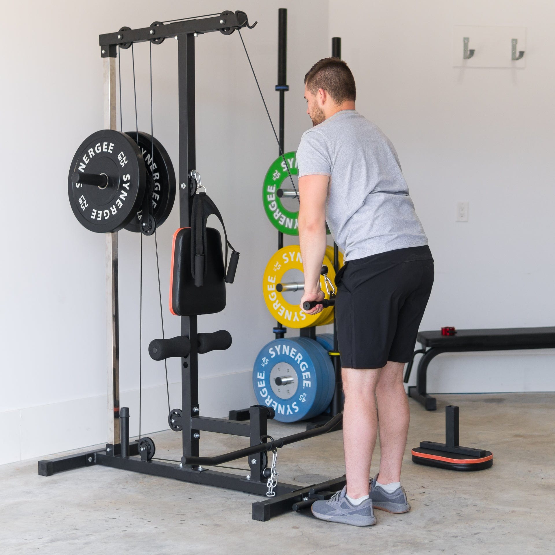Synergee Lat Pulldown Machine - Grit Grind Strength