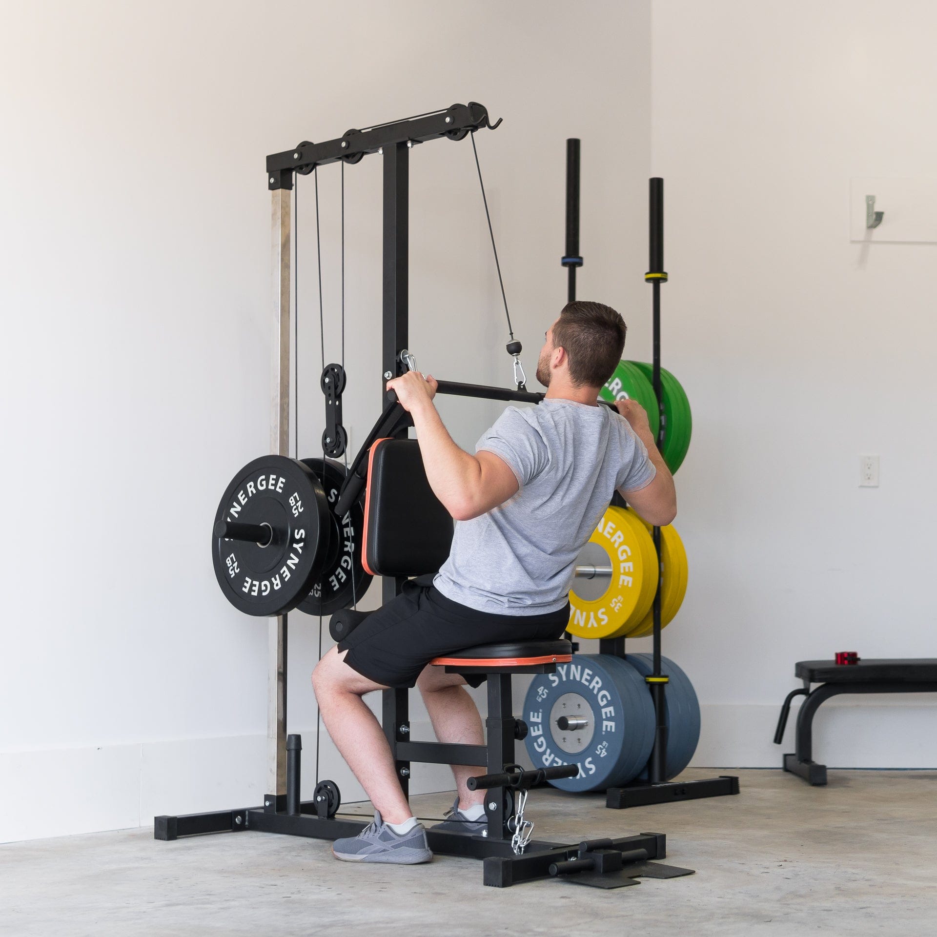 Synergee Lat Pulldown Machine - Grit Grind Strength