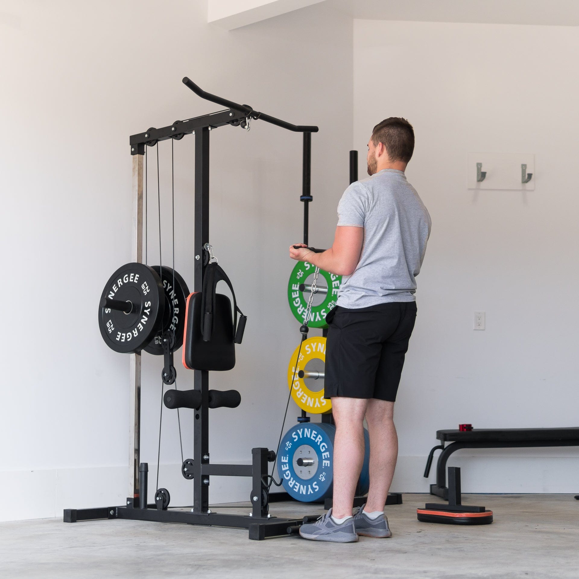 Synergee Lat Pulldown Machine - Grit Grind Strength