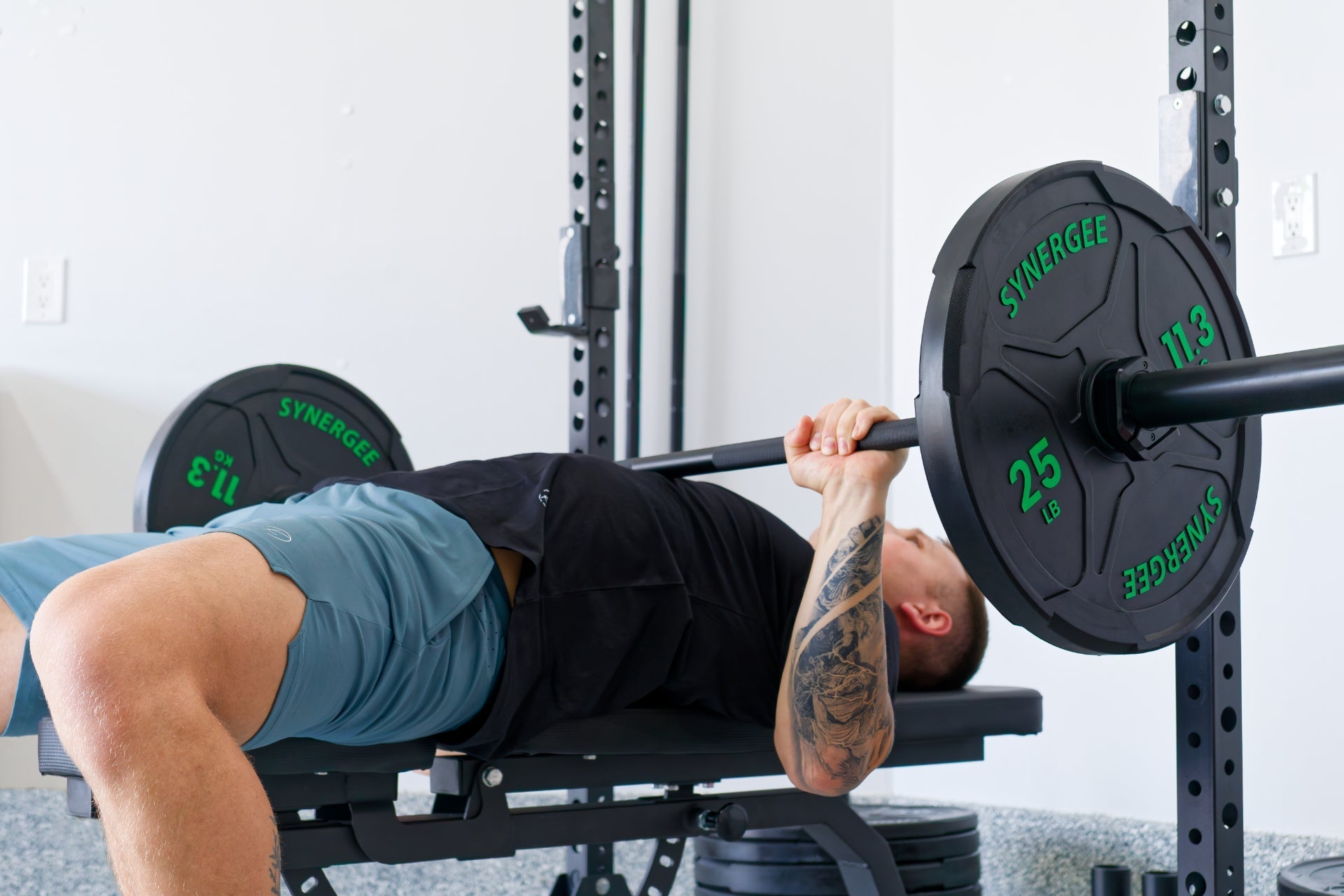 Synergee Rhino Powerlifting Barbell - Grit Grind Strength