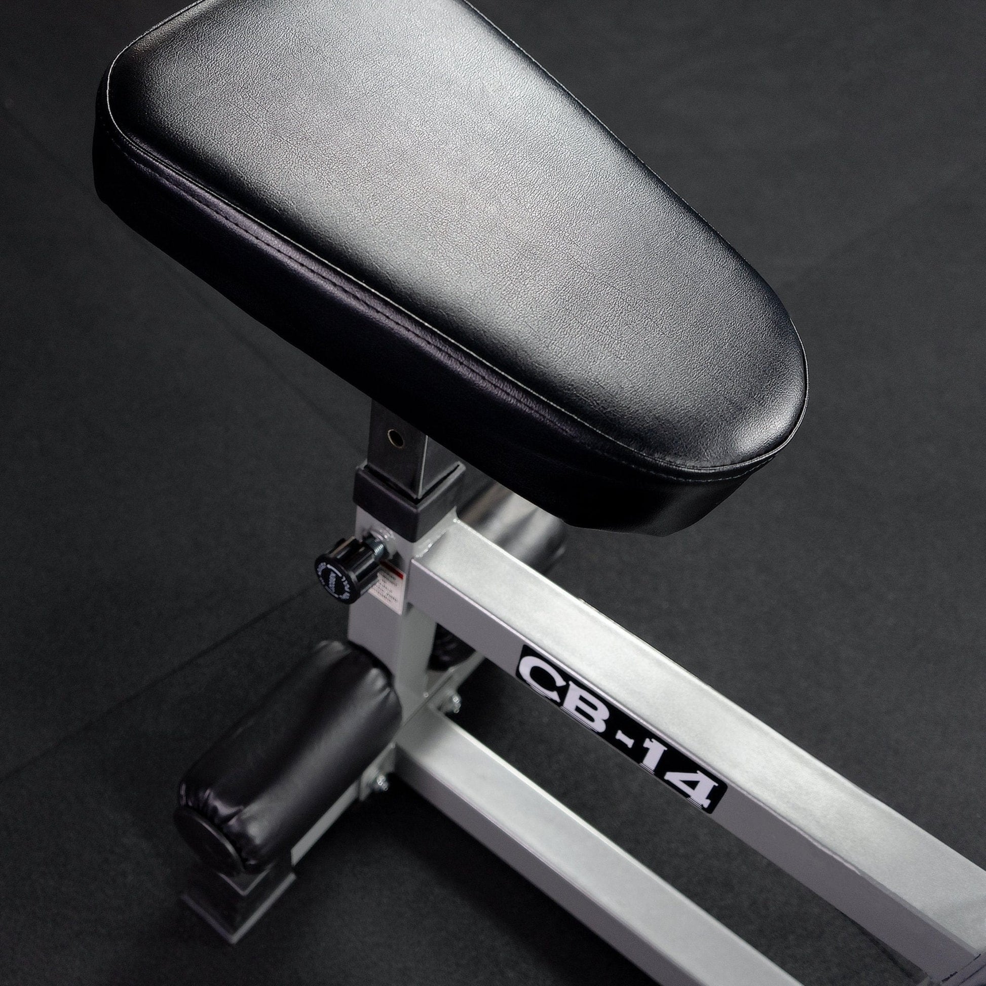 Valor Fitness Weight Lifting Machines & Racks Seated Row Machine w/ Independent Arms