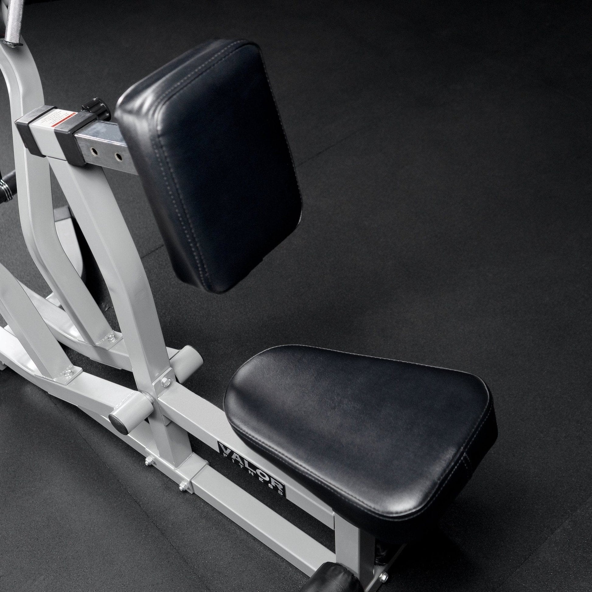 Valor Fitness Weight Lifting Machines & Racks Seated Row Machine w/ Independent Arms