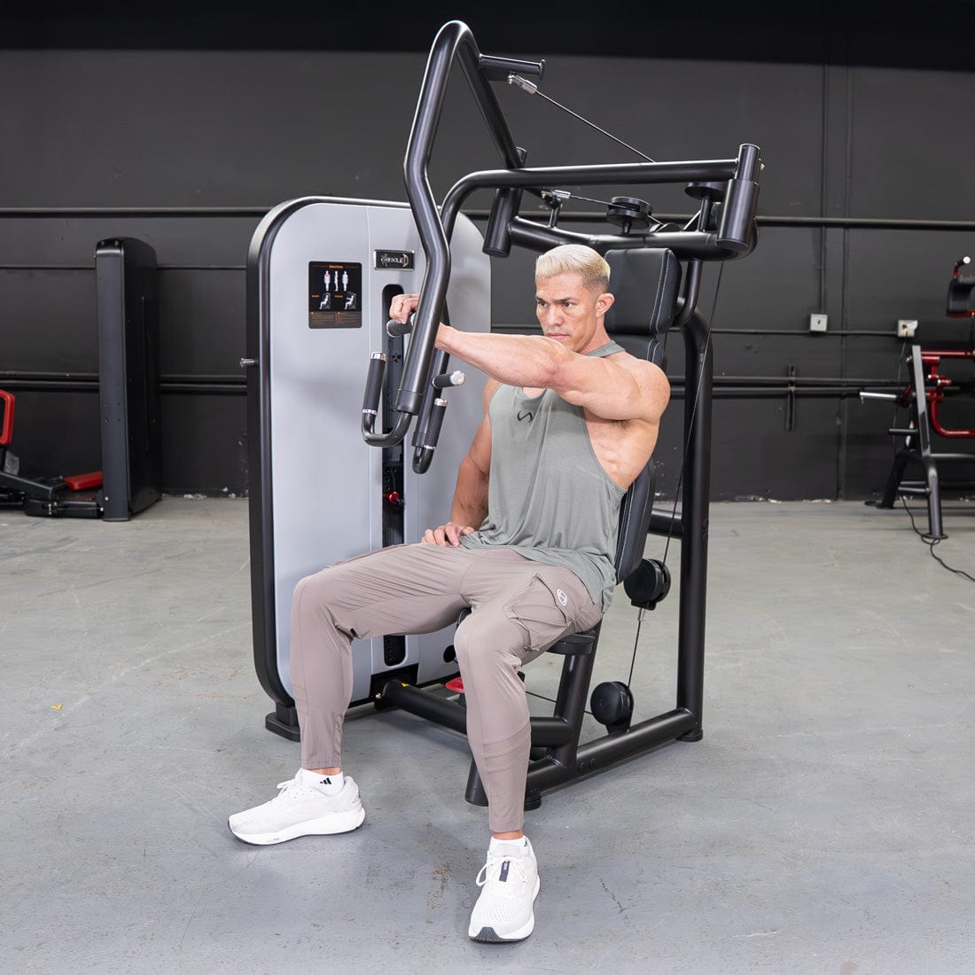 Vogue Chest Press by Muscle D Fitness – Iso - Lateral Convergent Machine - Grit Grind Strength
