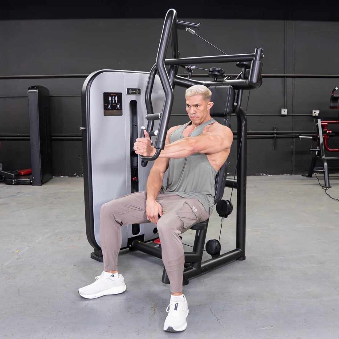 Vogue Chest Press by Muscle D Fitness – Iso - Lateral Convergent Machine - Grit Grind Strength