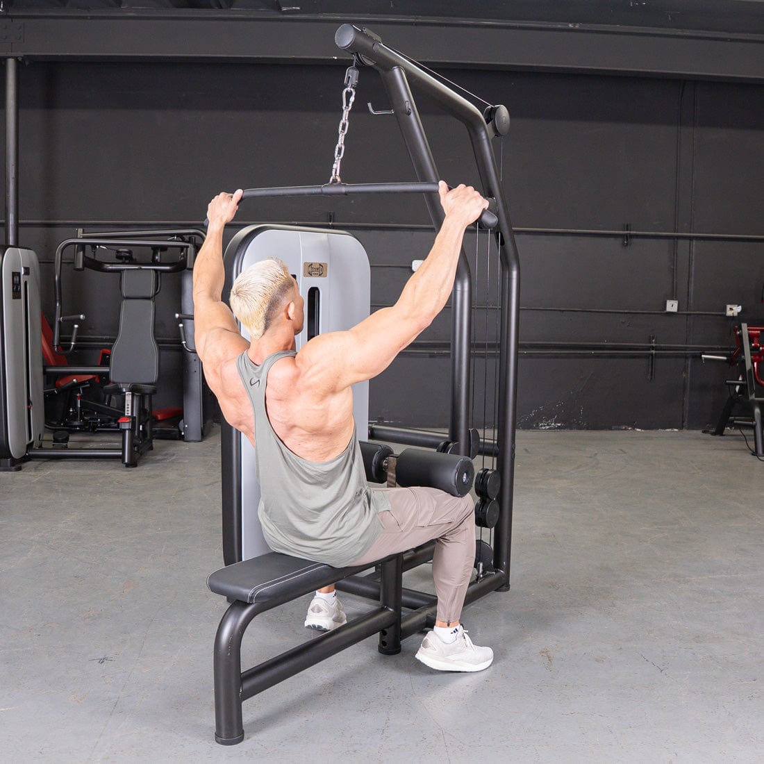 Vogue Lat/Low Row - Muscle D Fitness - Adjustable Seat - Pin Selectorized - Combo Back Machine - Grit Grind Strength
