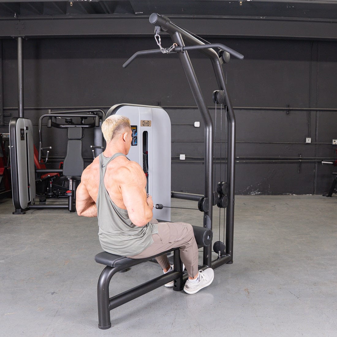 Vogue Lat/Low Row - Muscle D Fitness - Adjustable Seat - Pin Selectorized - Combo Back Machine - Grit Grind Strength