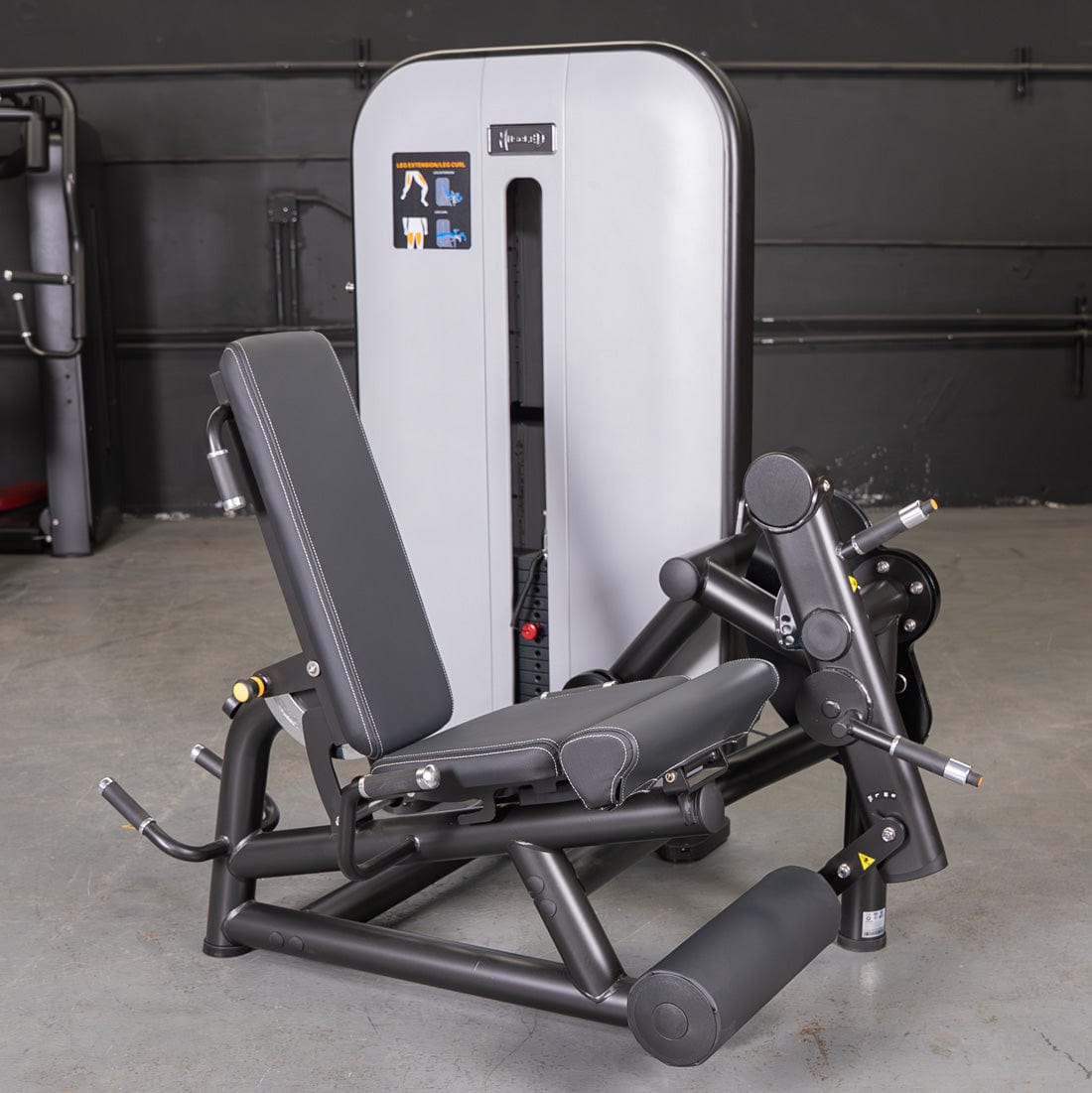 Vogue Leg Extension/Prone Leg Curl Combo - Muscle D Fitness - Seated - Adjustable - Pin Selectorized - Quads Hamstring Machine - Grit Grind Strength